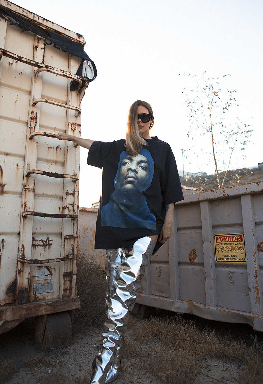 Native Fox - Jennifer Grace : Snoop - Photo 7: Balenciaga, Celine, Vetement